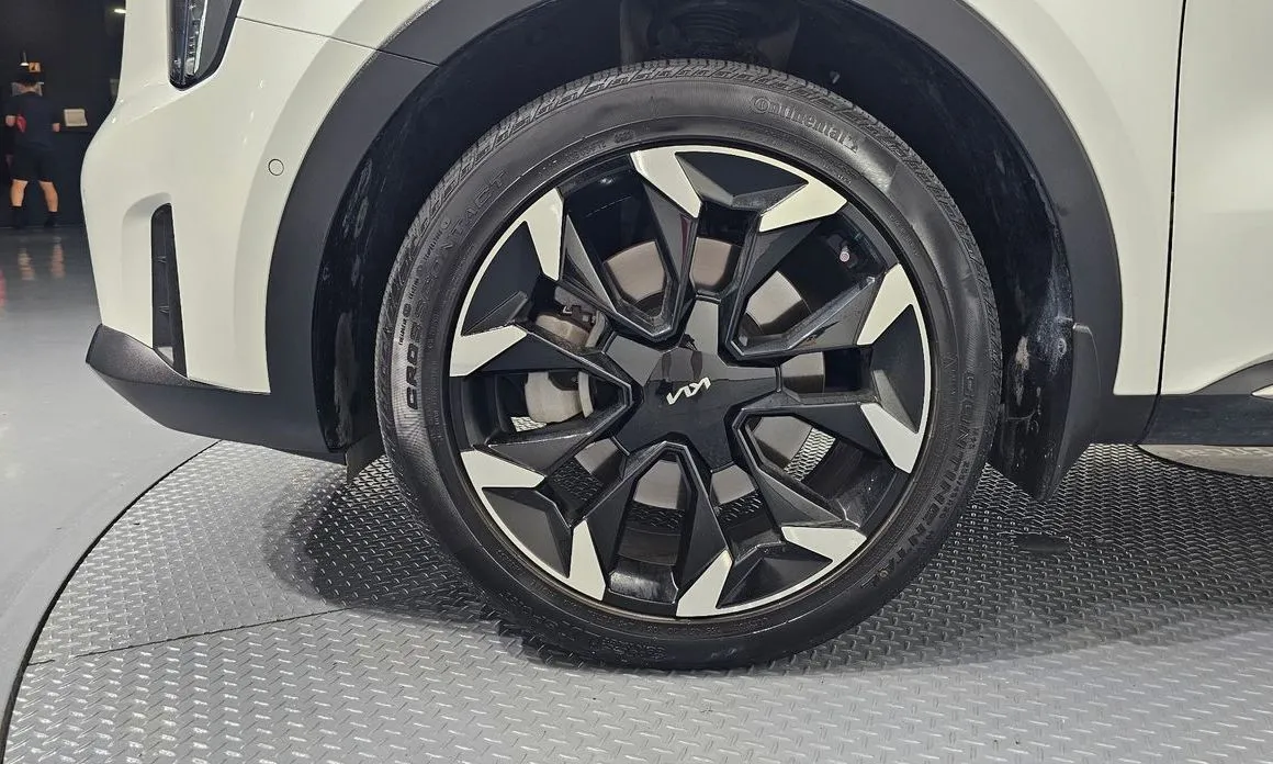 Kia Sorento — фото 2