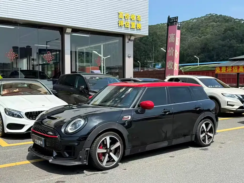 MINI JCW (John Cooper Works) — фото 1