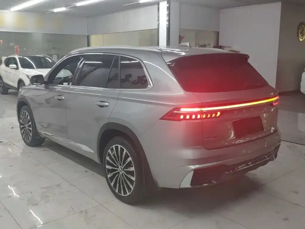 Geely Xingyue L — фото 4