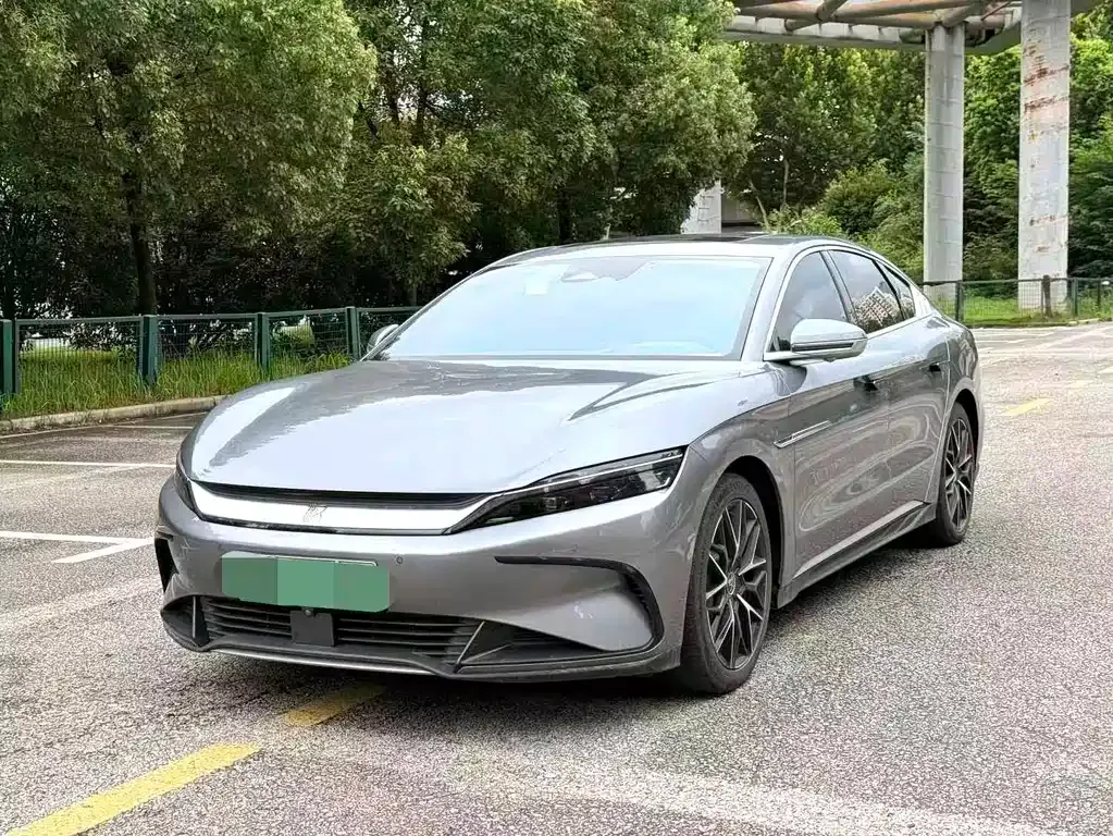 BYD Han — фото 1