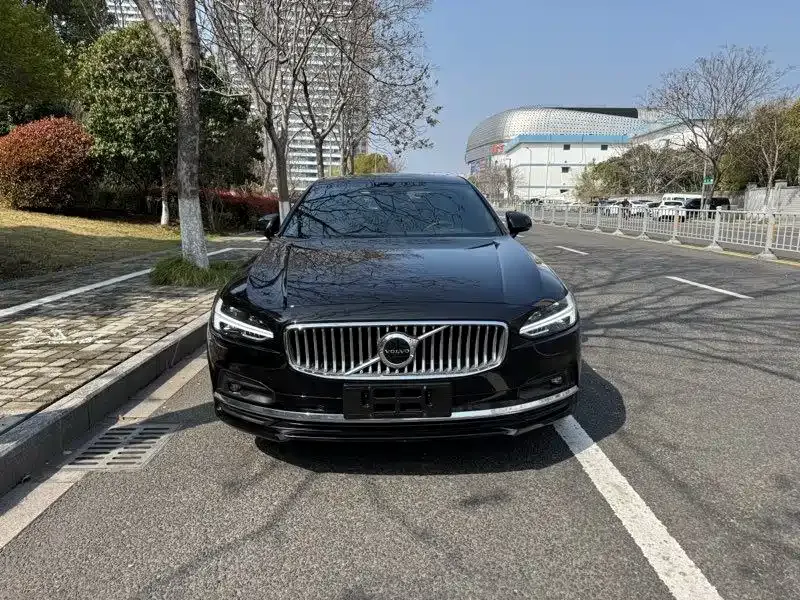 Volvo S90 — фото 10
