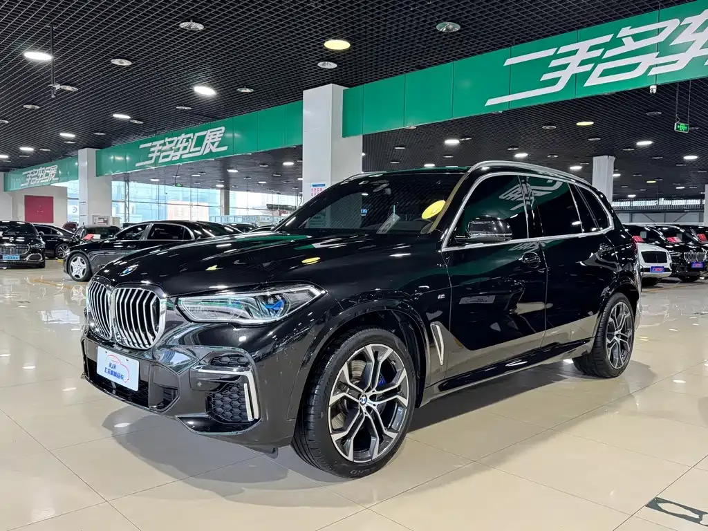 BMW X5 — фото 1