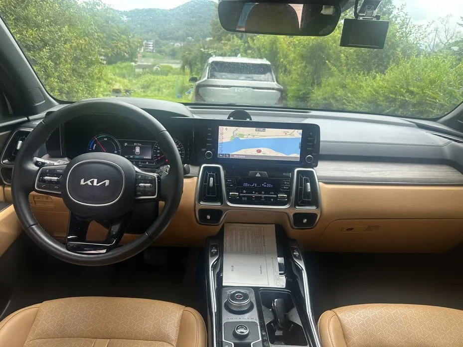 Kia Sorento — фото 7
