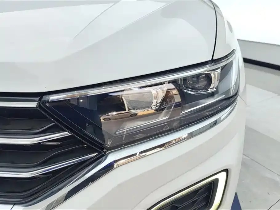 Volkswagen T-Roc 2022 из CN, фото 2