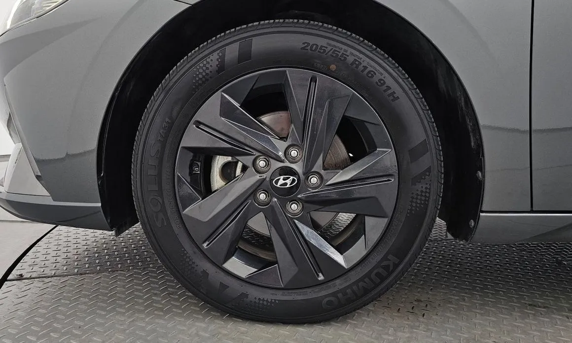 Hyundai AVANTE 2023 из KR, фото 9