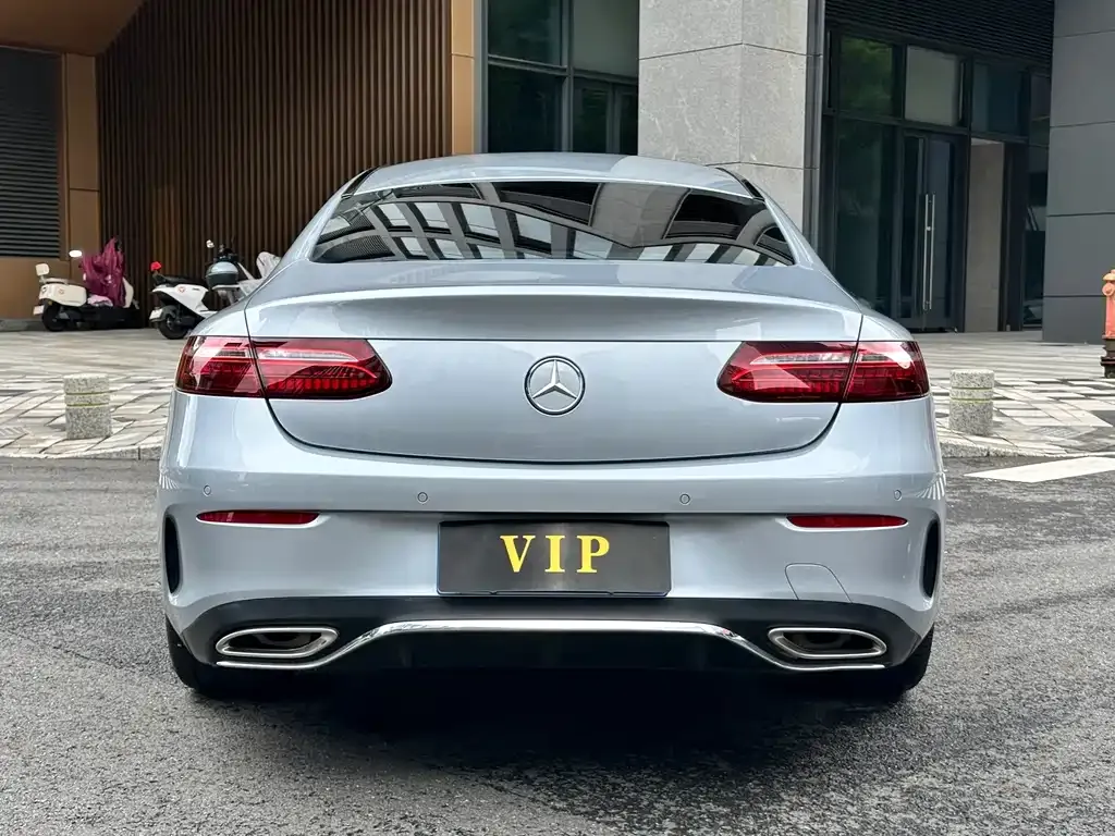 Mercedes-Benz E-Class (Import) — фото 7