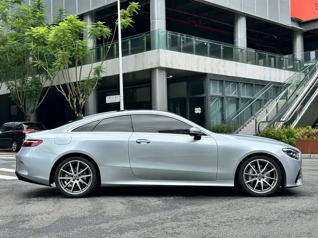 Mercedes-Benz E-Class (Import) — фото 6
