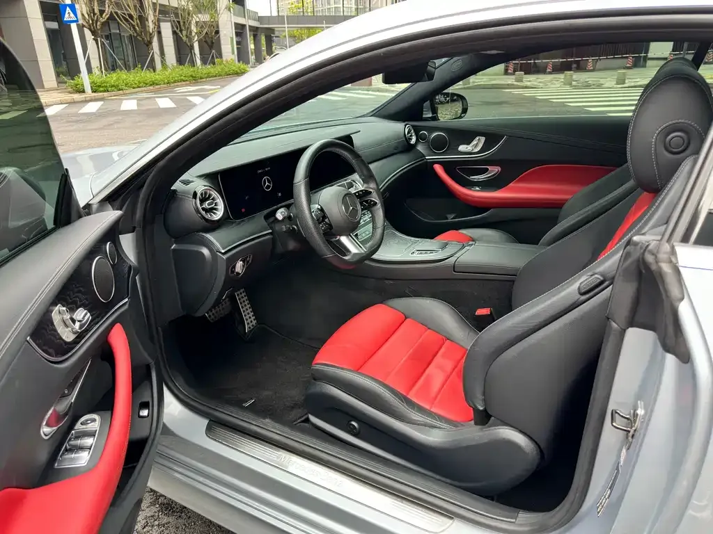 Mercedes-Benz E-Class (Import) — фото 3