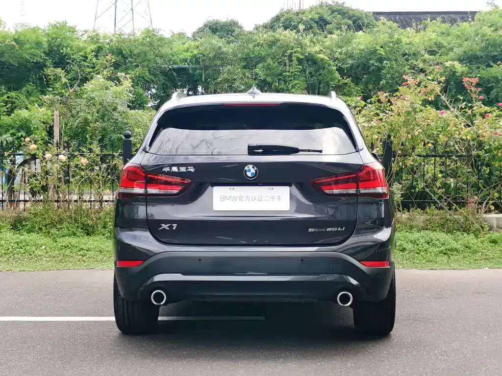 BMW X1 — фото 6