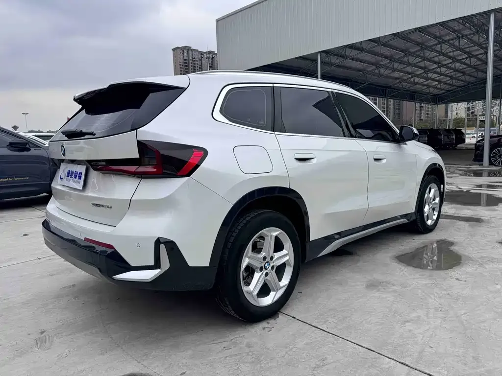 BMW X1 — фото 2