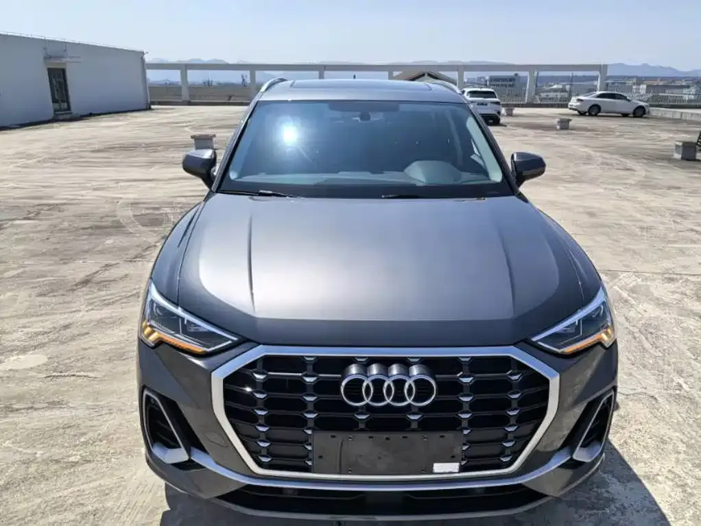Audi Q3 — фото 10