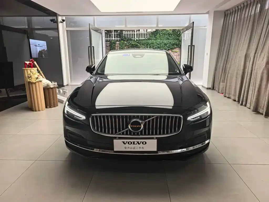 Volvo S90 — фото 3