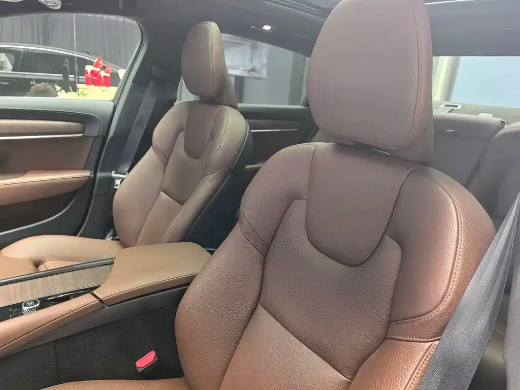 Volvo S90 — фото 7