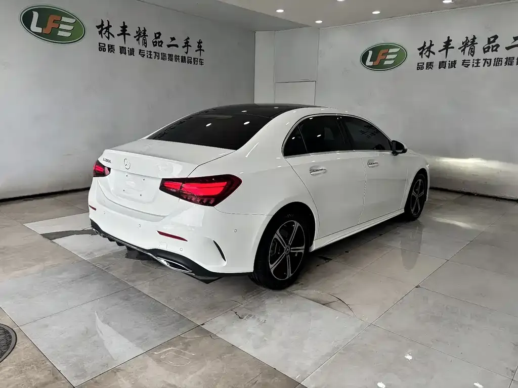 Mercedes-Benz A-Class — фото 10