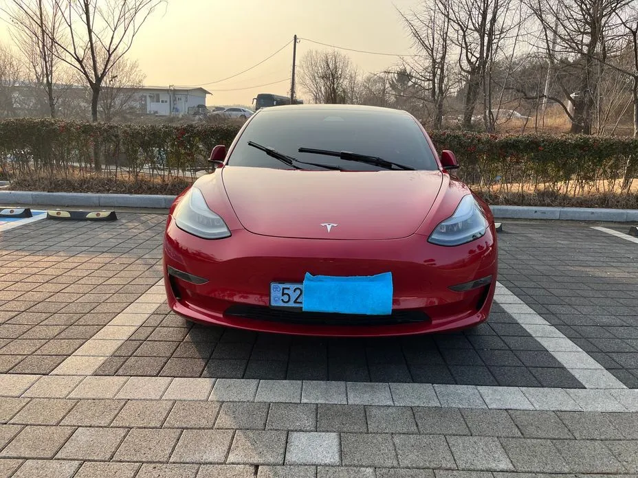 Tesla Model 3 — фото 7