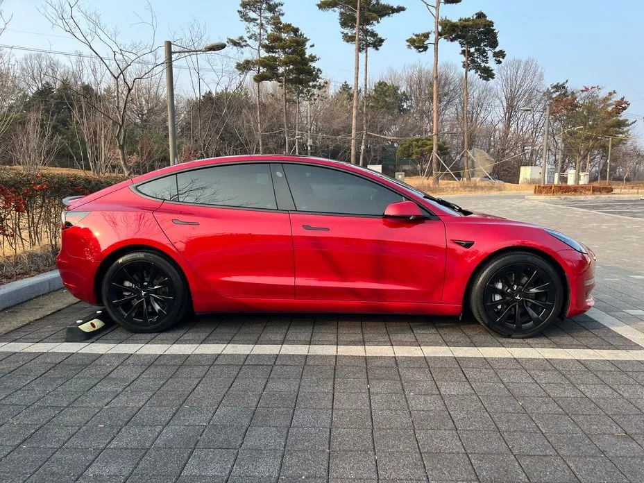 Tesla Model 3 — фото 6