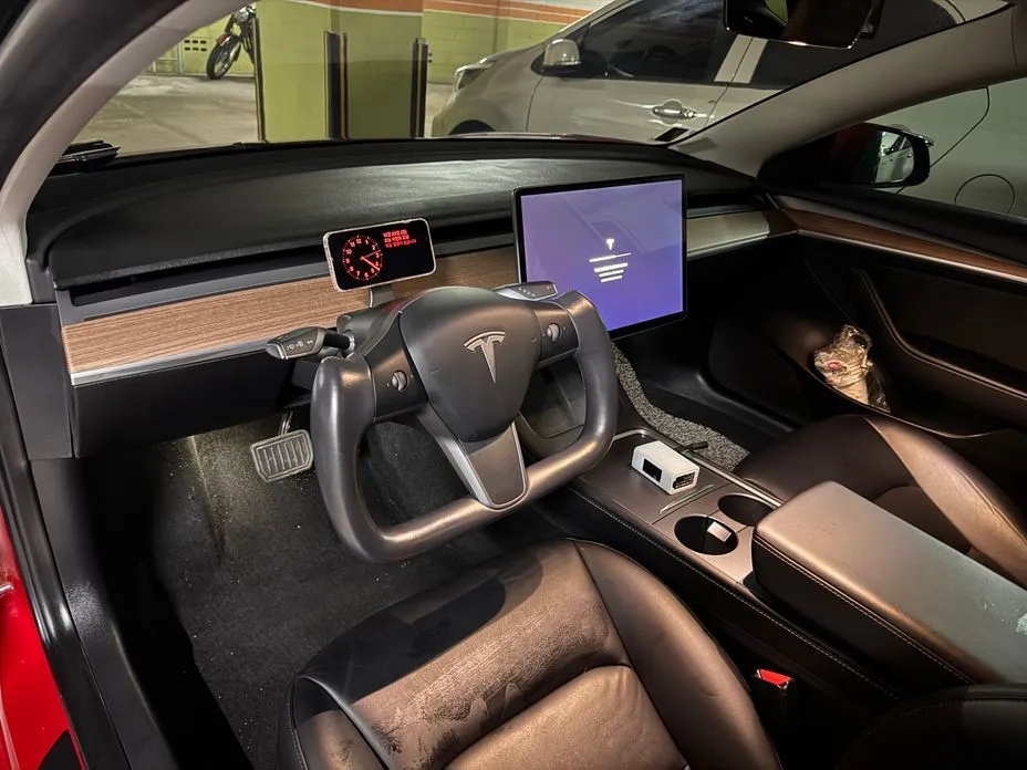 Tesla Model 3 — фото 3
