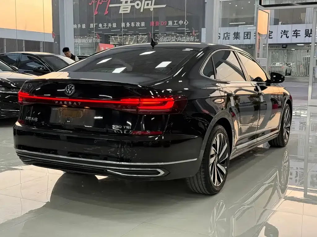 Volkswagen Passat — фото 3