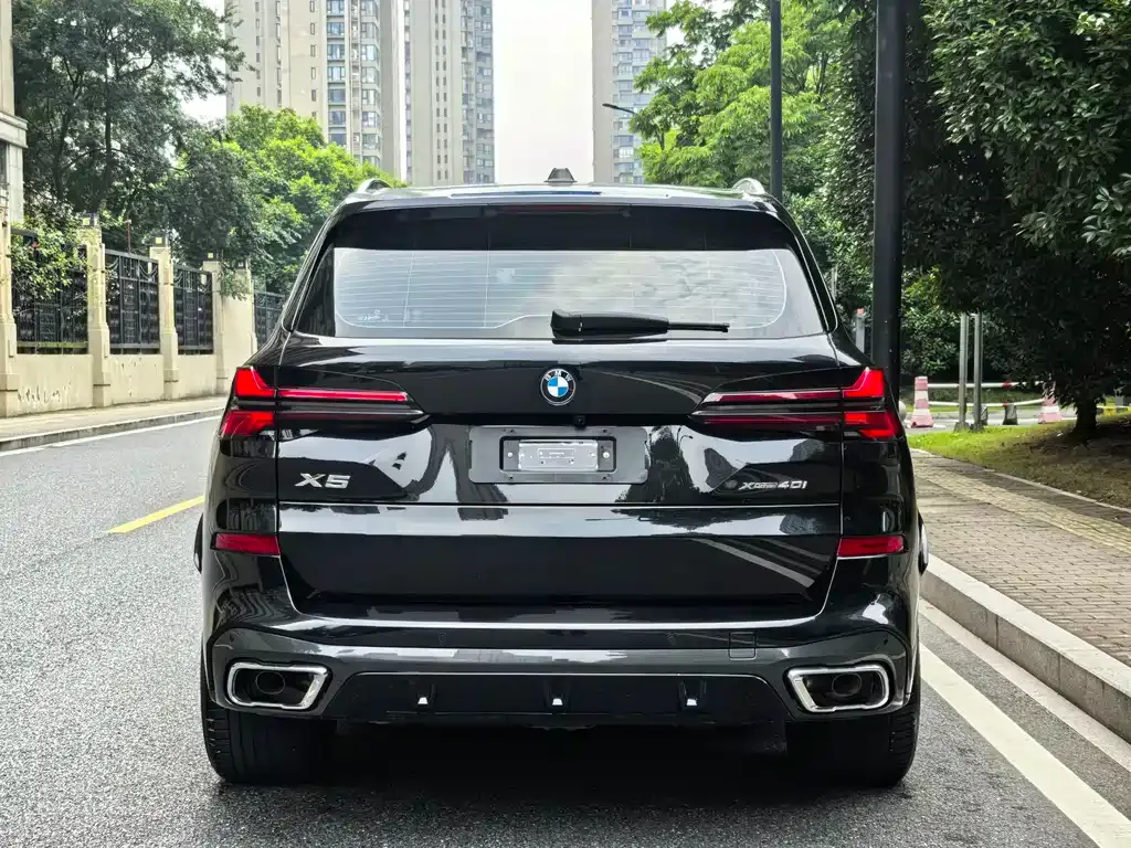BMW X5 — фото 6
