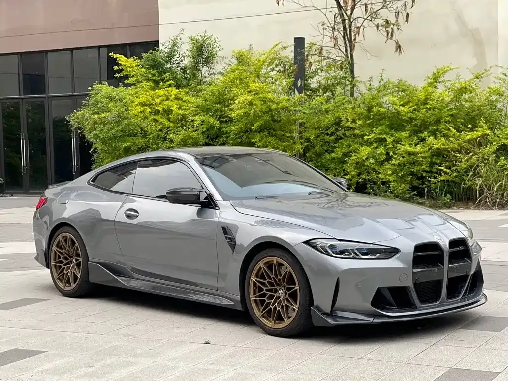 BMW M4 — фото 10