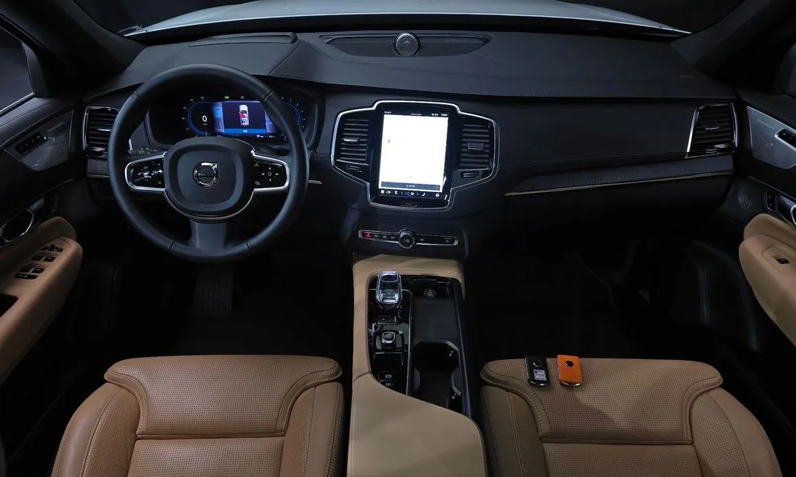 Volvo XC90 2025 из KR, фото 7