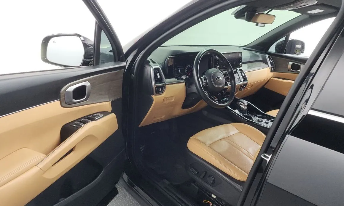 Kia Sorento — фото 8