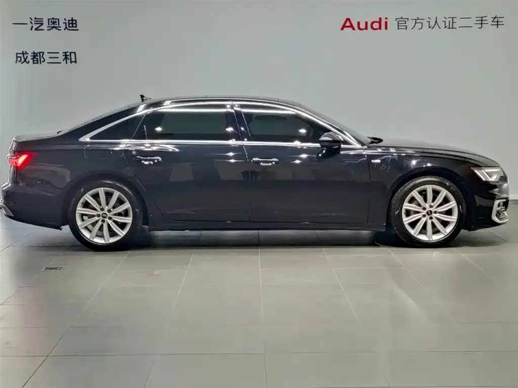 Audi A6L — фото 2