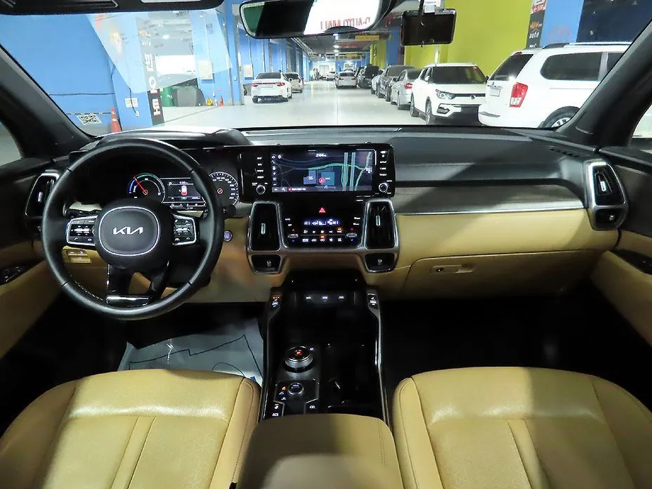 Kia Sorento — фото 8