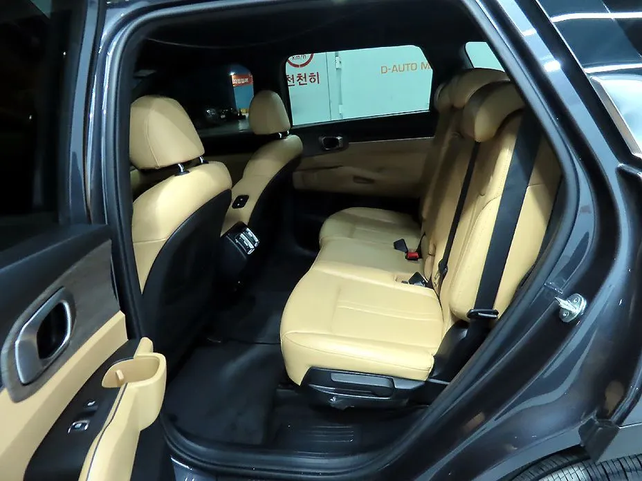Kia Sorento — фото 5