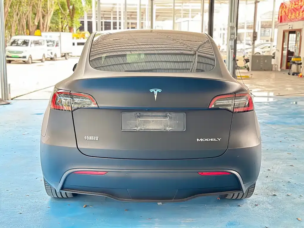 Tesla Model Y — фото 4