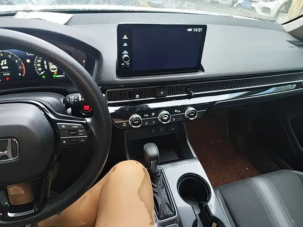 Honda Civic — фото 8