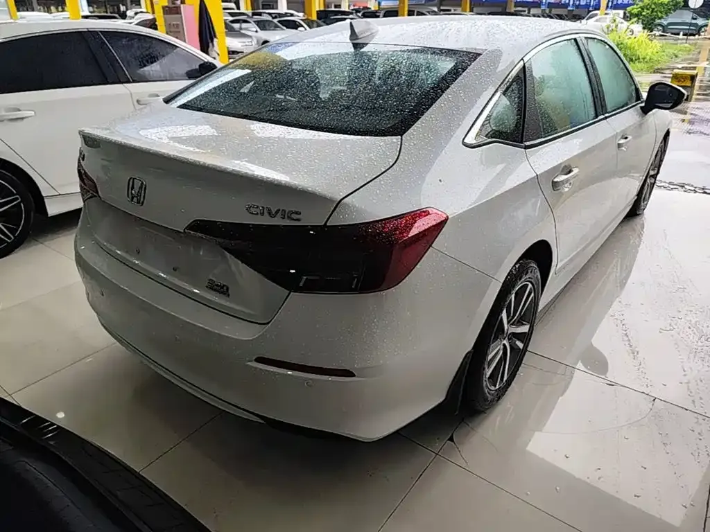 Honda Civic — фото 9