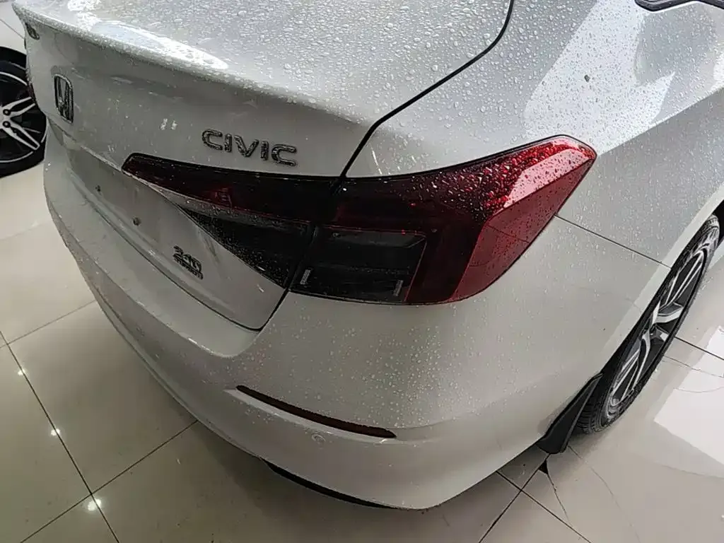 Honda Civic — фото 4