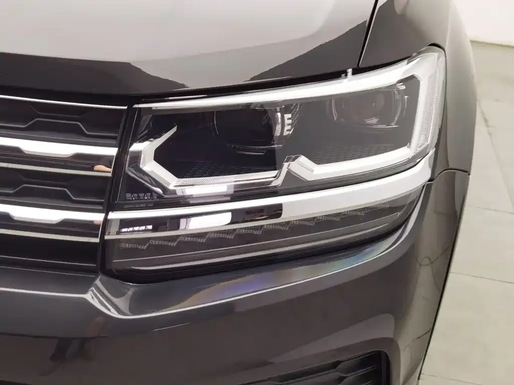 Volkswagen Tharu 2022 из CN, фото 8