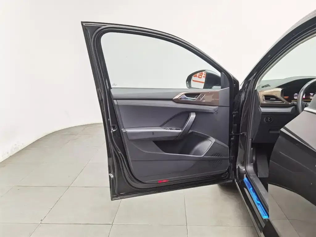 Volkswagen Tharu 2022 из CN, фото 4