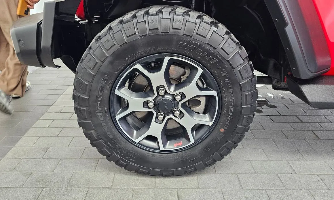 Jeep Wrangler 2021 из KR, фото 7