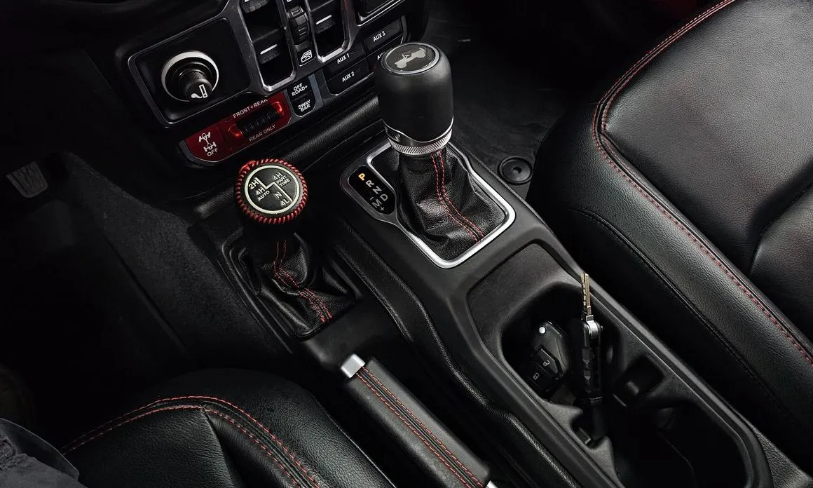 Jeep Wrangler 2021 из KR, фото 6