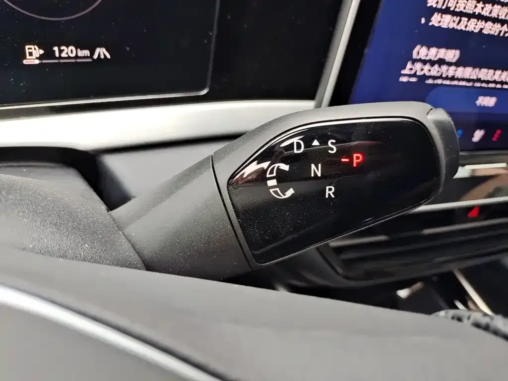 Volkswagen Passat — фото 9