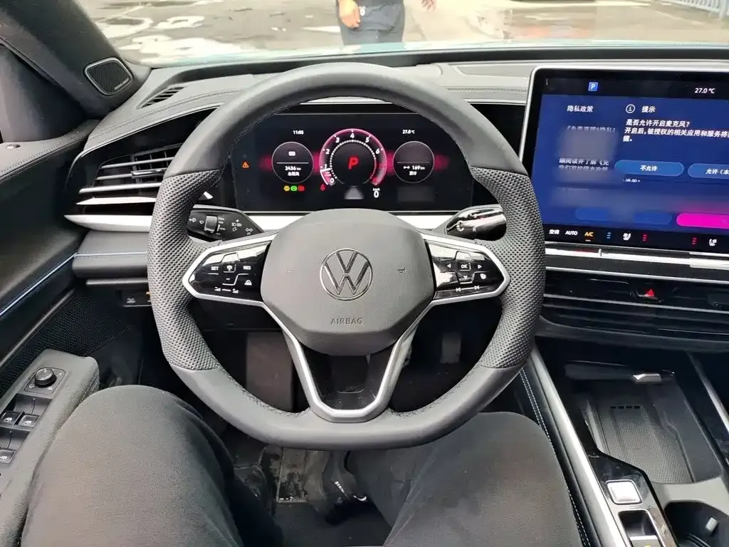 Volkswagen Passat — фото 8