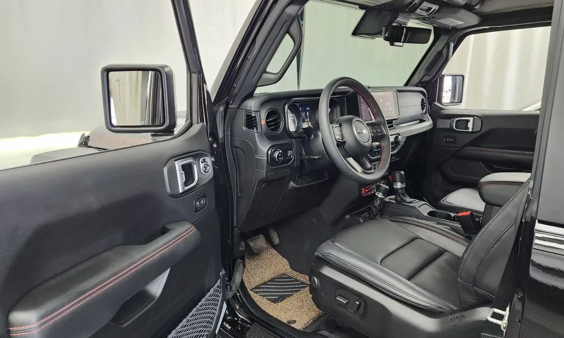 Jeep Wrangler 2024 из KR, фото 4