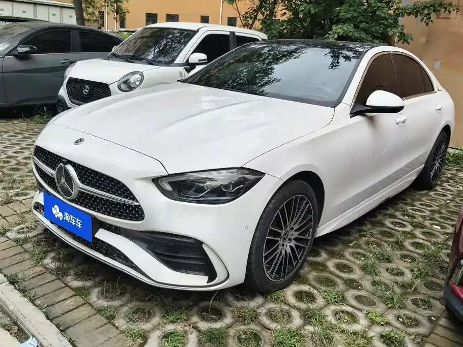 Mercedes-Benz C-Class — фото 1