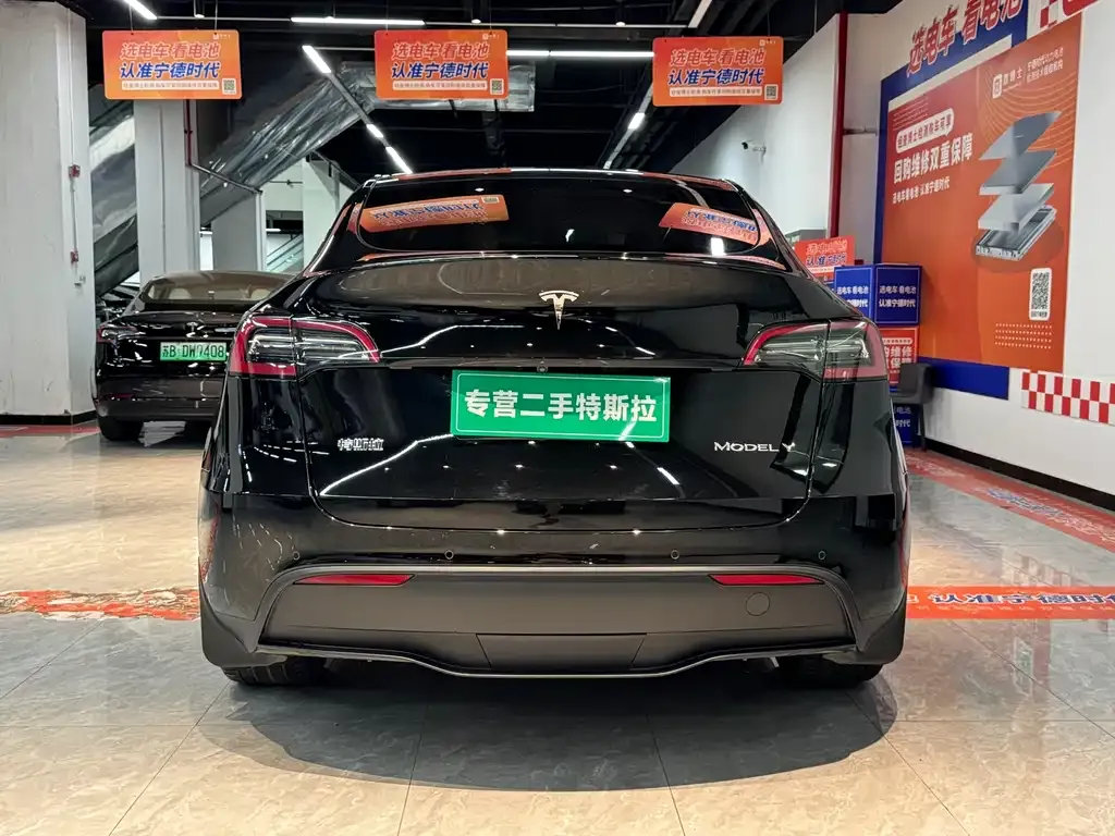 Tesla Model Y — фото 9