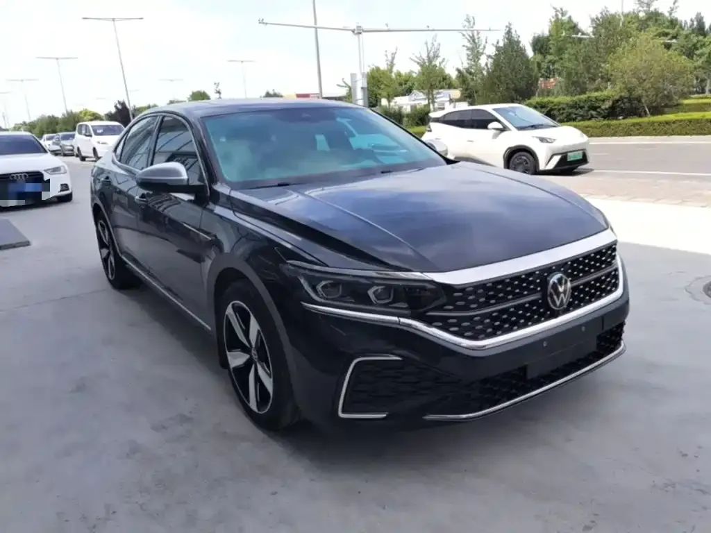 Volkswagen Passat — фото 9