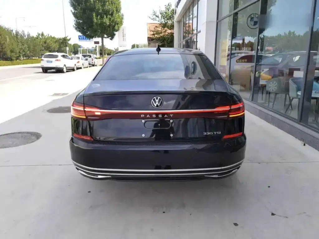 Volkswagen Passat — фото 4