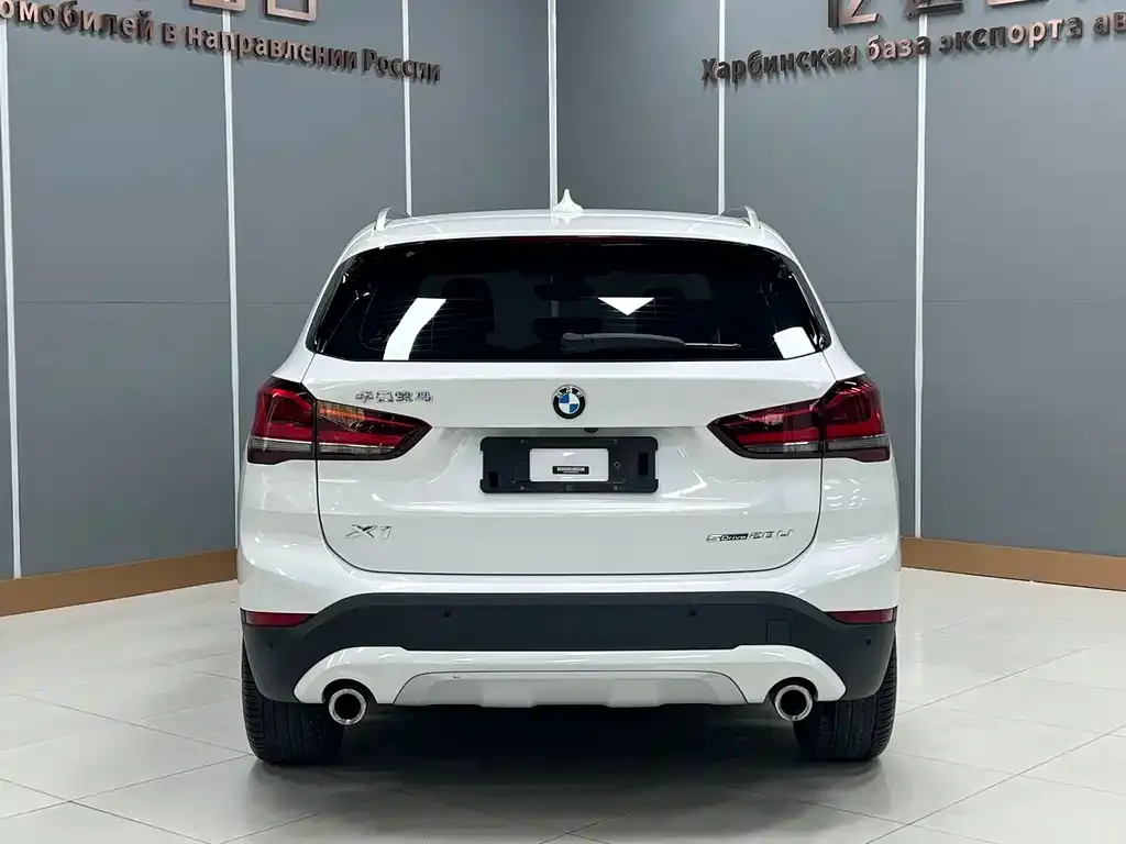 BMW X1 — фото 4