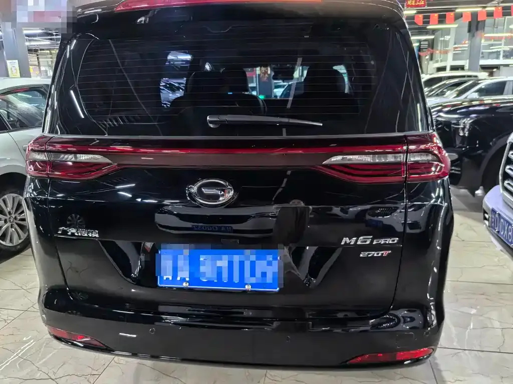GAC Motor Trumpchi M6 — фото 10