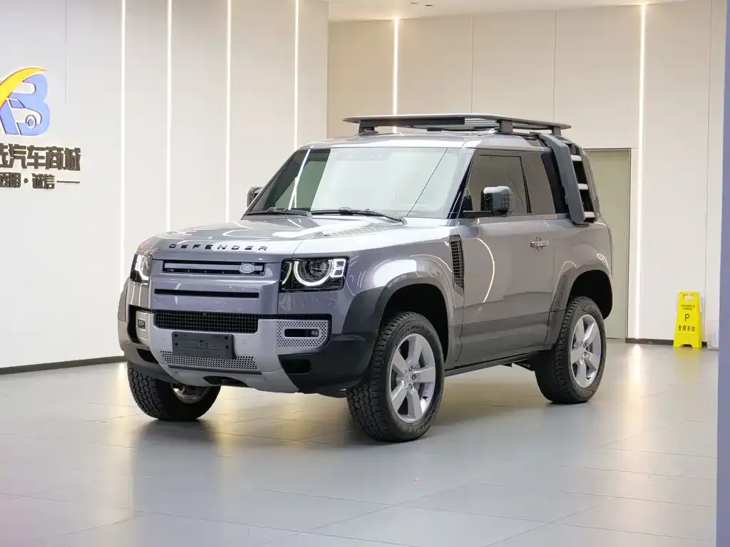 Land Rover Defender — фото 1
