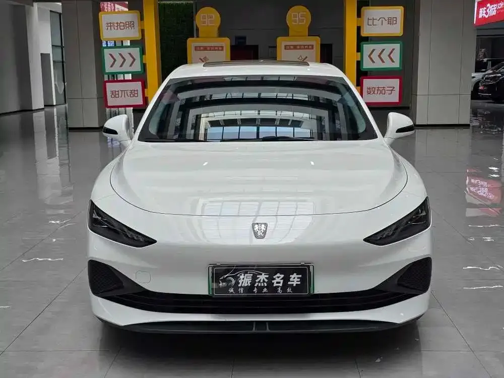 Roewe D7 — фото 3