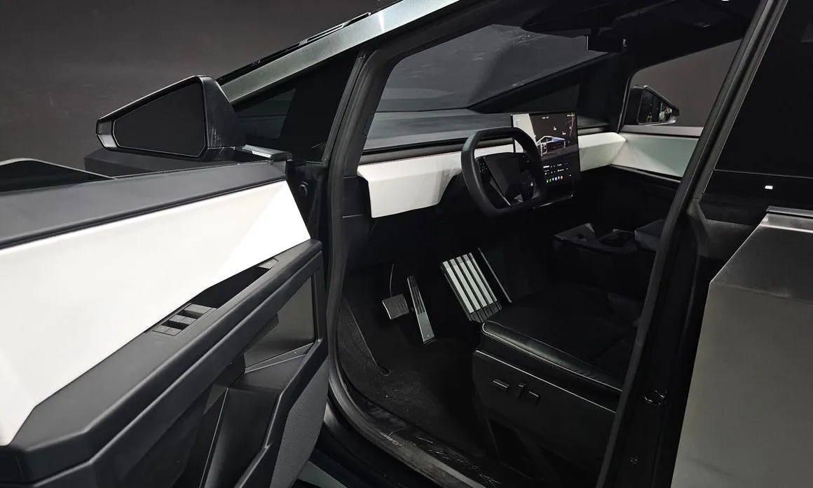 Tesla Cybertruck — фото 8