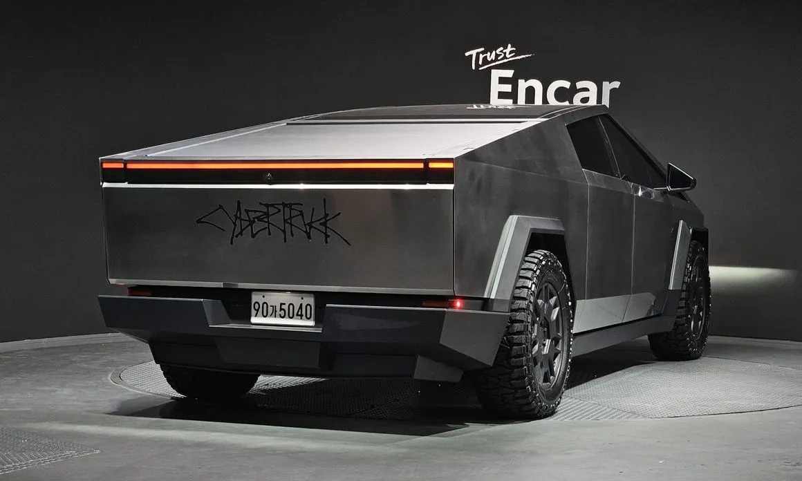 Tesla Cybertruck — фото 4